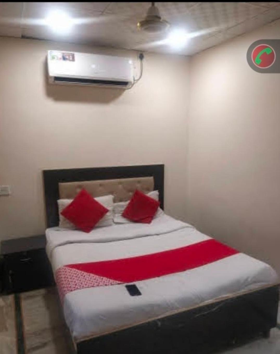 Metroview Bed & Breakfast New Delhi